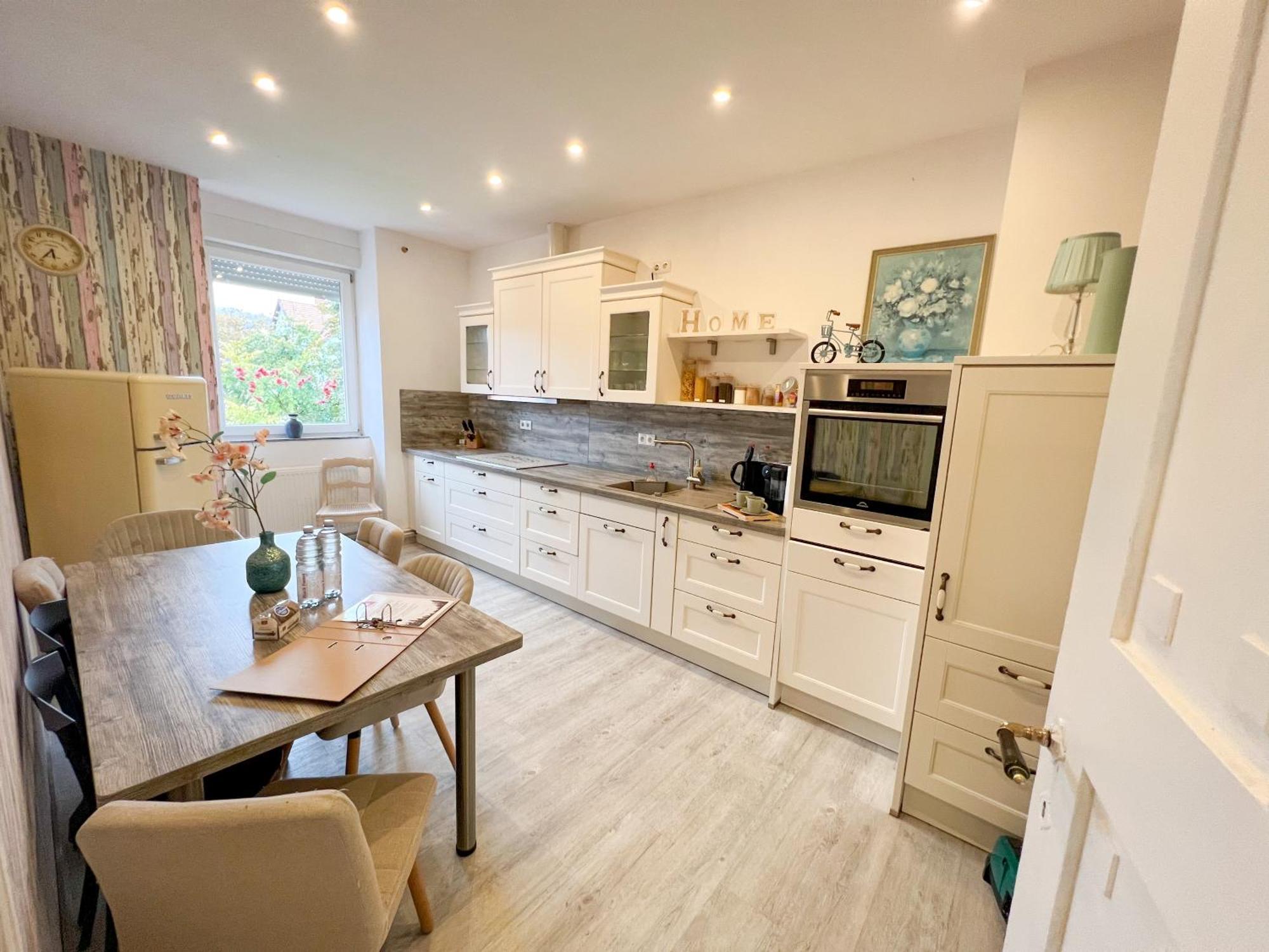 Forest In Alfeld Apartment